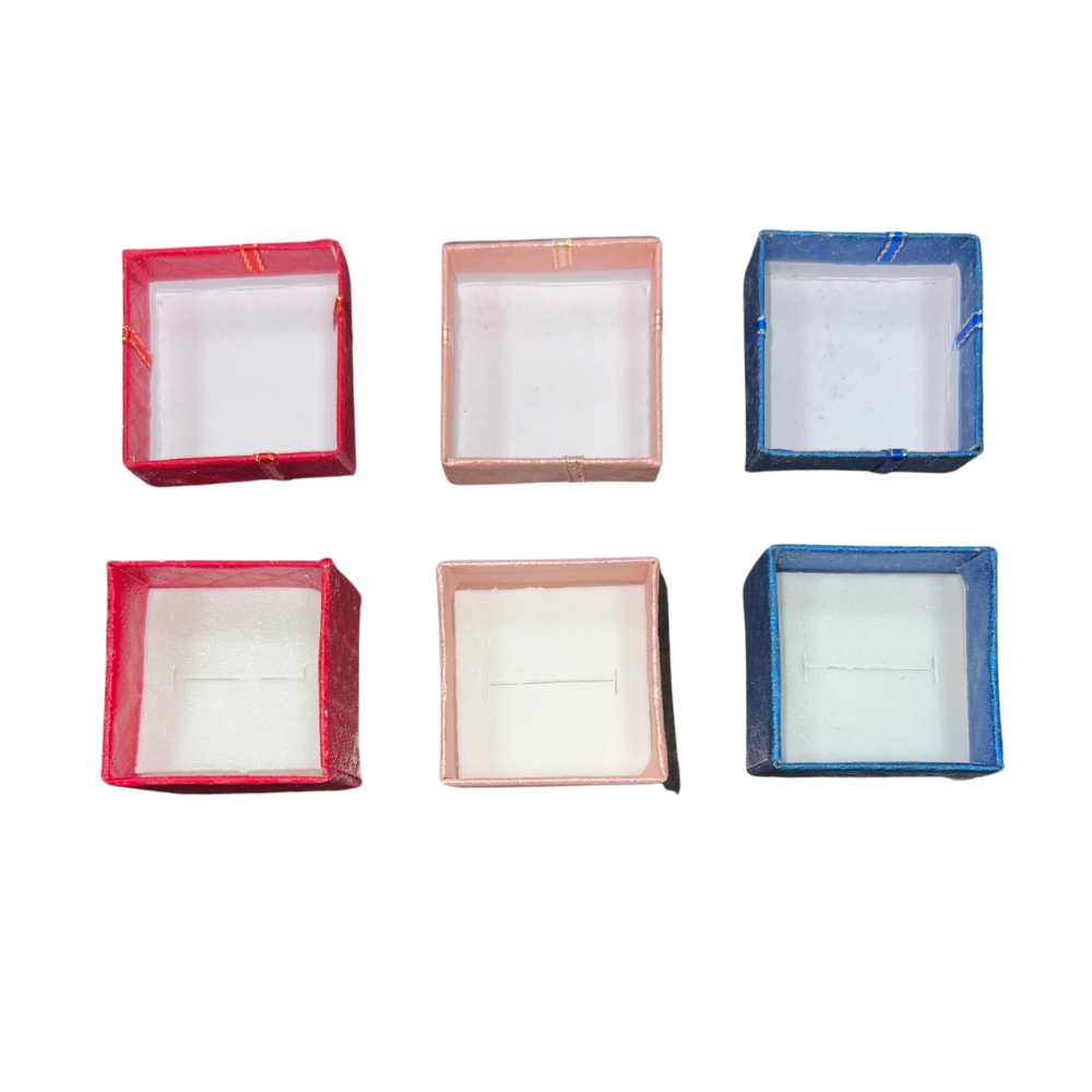 Cajas de cartón 4X4cm para anillo x24 unidades(89A-40)