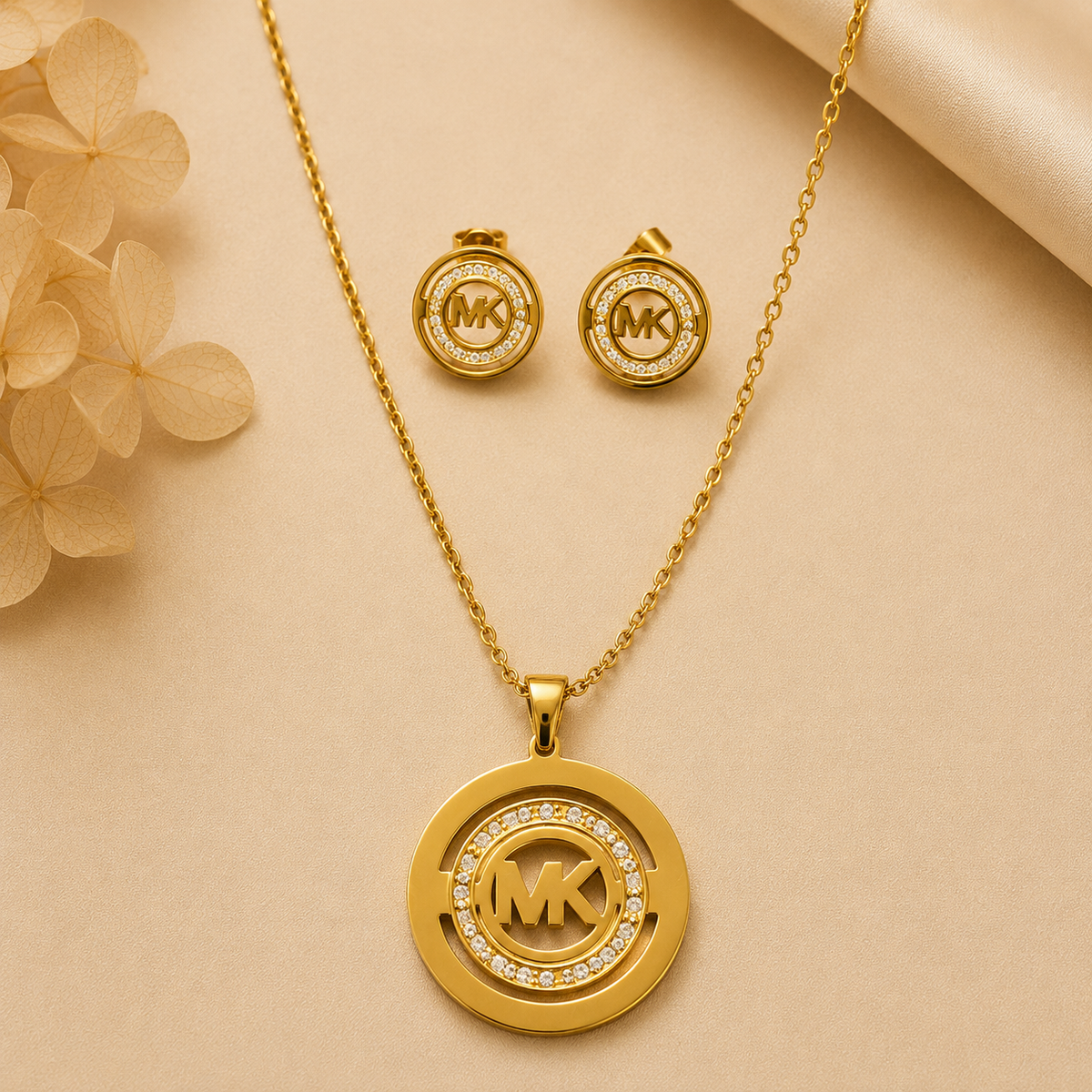 Juego de cadena y aretes dorado de acero quirúrgico (COD.88-91)