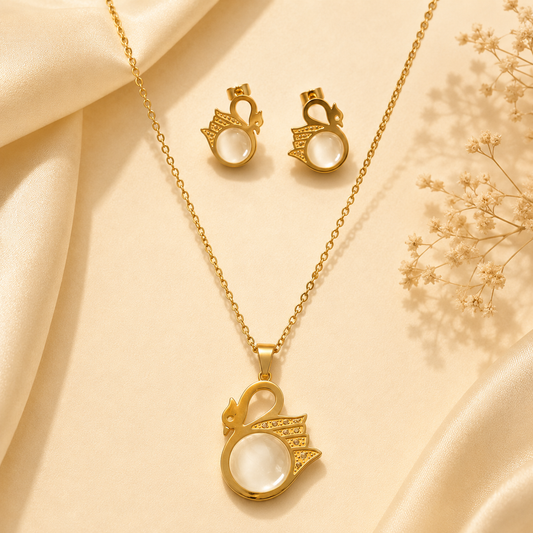 Juego de cadena y aretes dorado de acero quirúrgico (COD.88-104)
