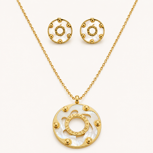 Juego de cadena y aretes dorado de acero quirúrgico (COD.88-168)