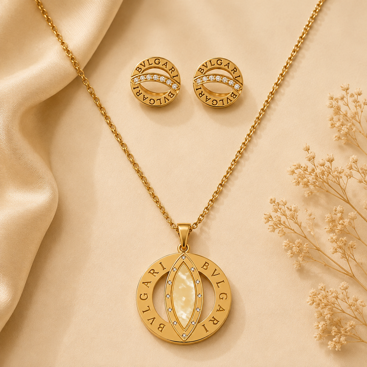 Juego de cadena y aretes dorado de acero quirúrgico (COD.88-165)