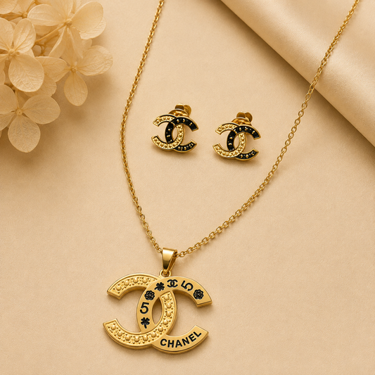 Juego de cadena y aretes dorado de acero quirúrgico (COD.88-96)