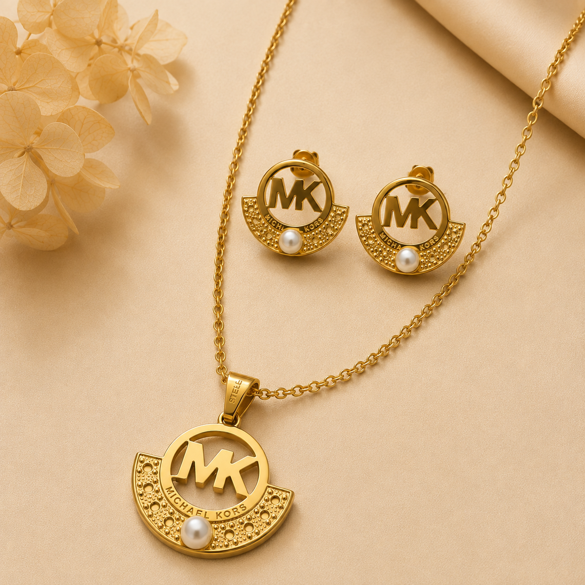 Juego de cadena y aretes dorado de acero quirúrgico (COD.88-97)