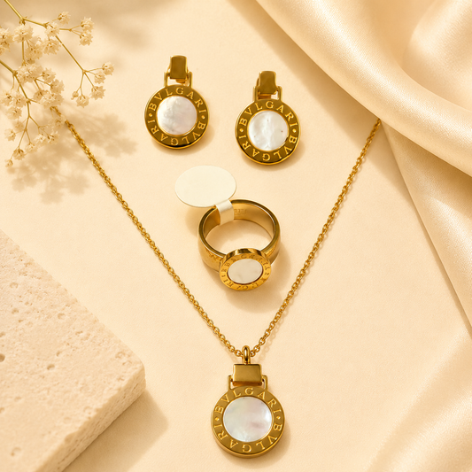 Juego de cadena, aretes y anillo dorado de acero quirúrgico (COD.88-156)