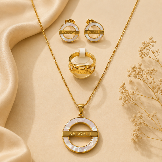 Juego de cadena, aretes y anillo dorado de acero quirúrgico (COD.88-141)