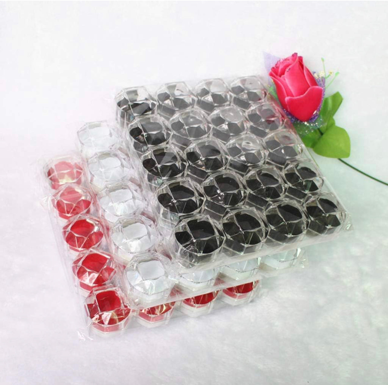 Cajitas acrilica para anillo paquete x20 pcs.(80C-119-120-121)