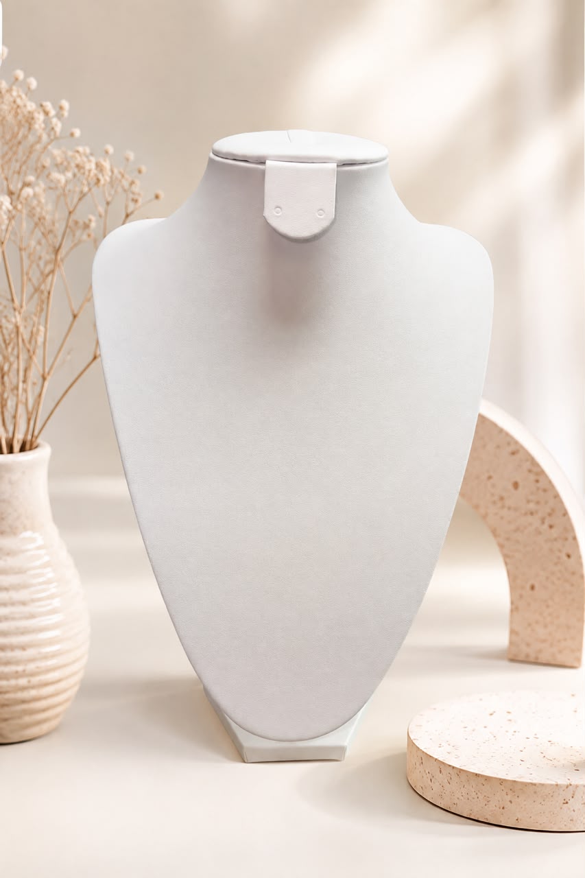 Exhibidor blanco de collar aretes Y Anillos  Cuerina 25cm (80C-125)